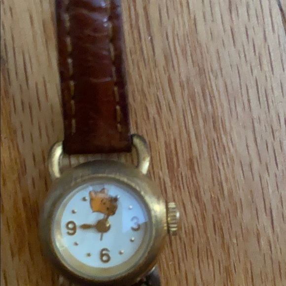 Disney watch with Pooh bear